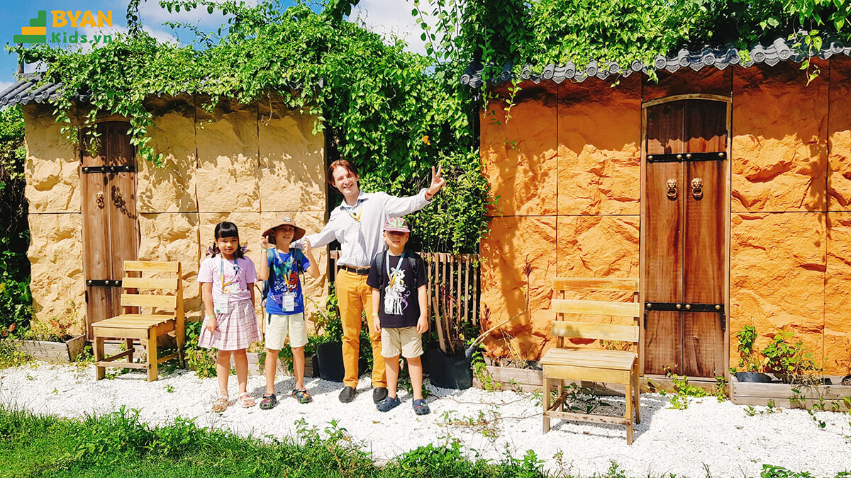 Hoc_Tap_Thuc_Te_Ket_Hop_Trai_Nghiem_Thu_Vi_Tai_Byan_Kids_29