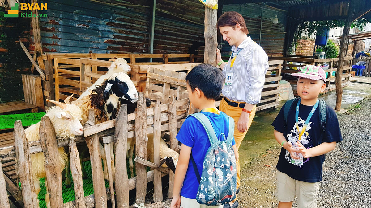 Hoc_Tap_Thuc_Te_Ket_Hop_Trai_Nghiem_Thu_Vi_Tai_Byan_Kids_5