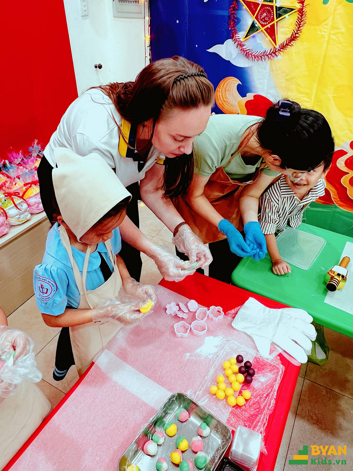 Happy_Mid-Autumn_Festival_at_Anh_Ngu_Byan_Kids_2